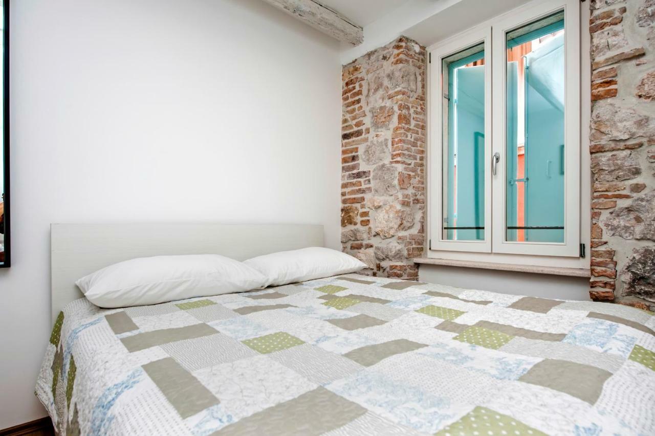 Apartments Casa Roccia Bianca Ровінь Екстер'єр фото
