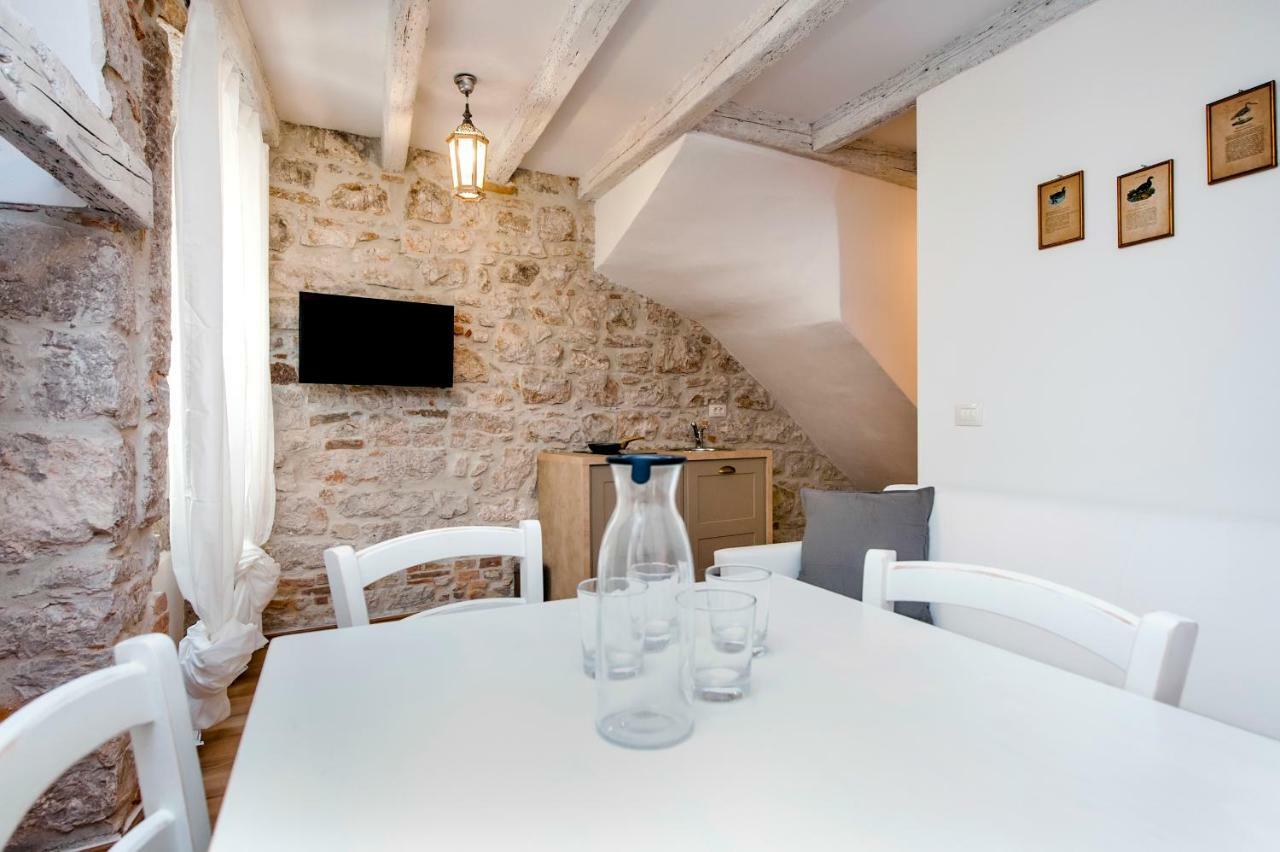 Apartments Casa Roccia Bianca Ровінь Екстер'єр фото
