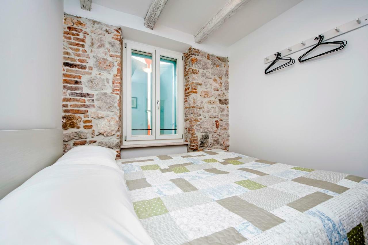Apartments Casa Roccia Bianca Ровінь Екстер'єр фото